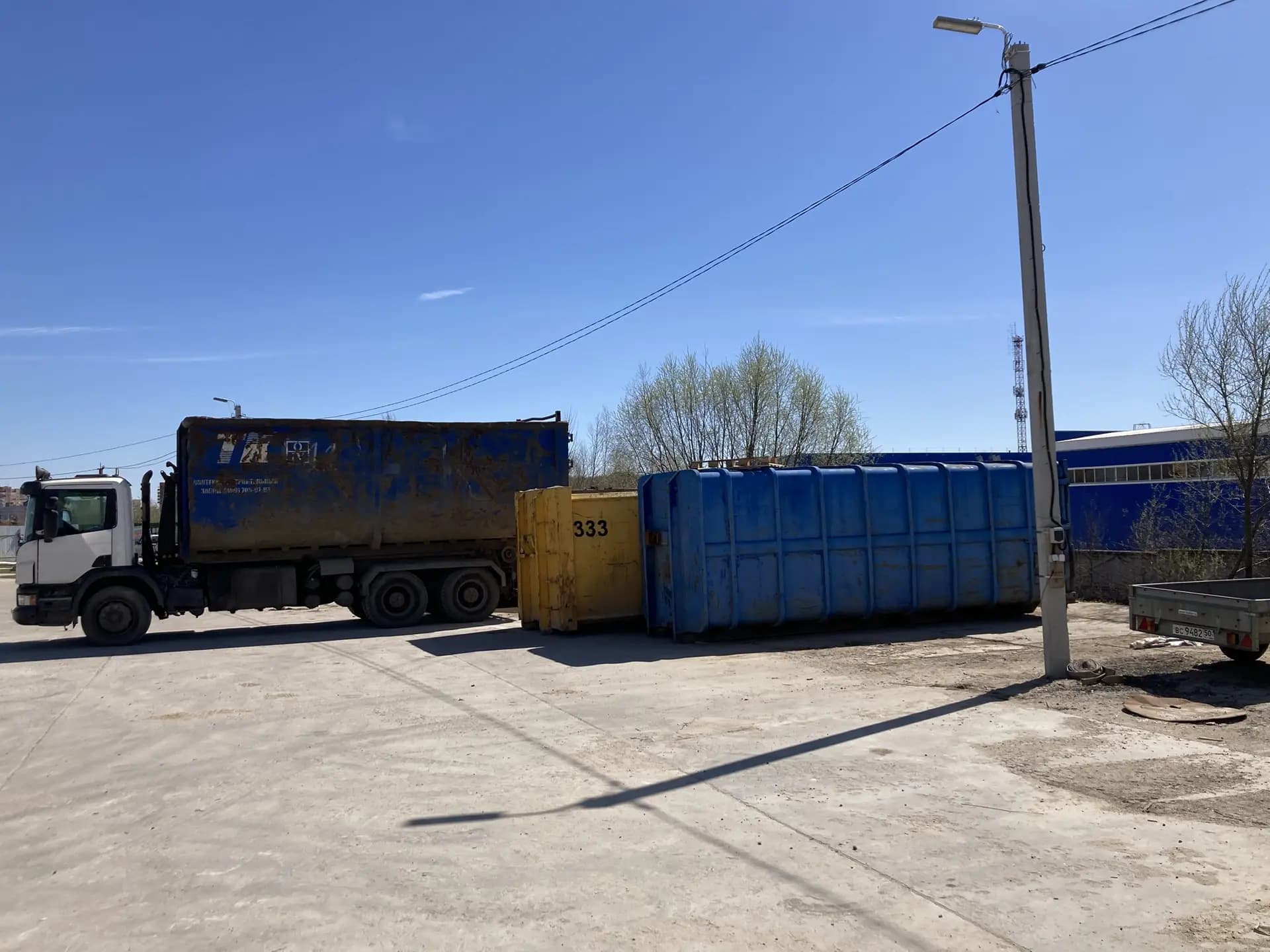 Контейнер на площадке клиента — фото 1